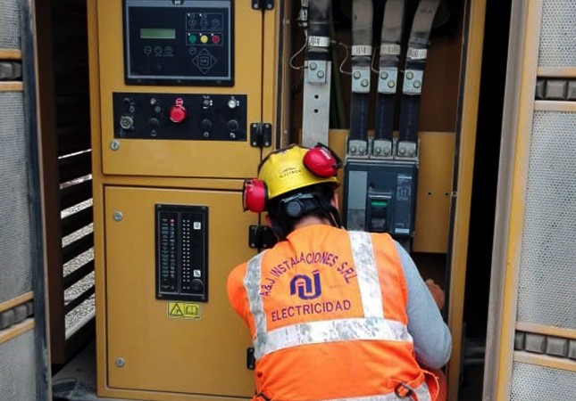 Proyectos Eléctricos Proyectos Eléctricos